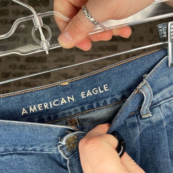 American Eagle | women denim mom shorts raw hem - Picture 2 of 12